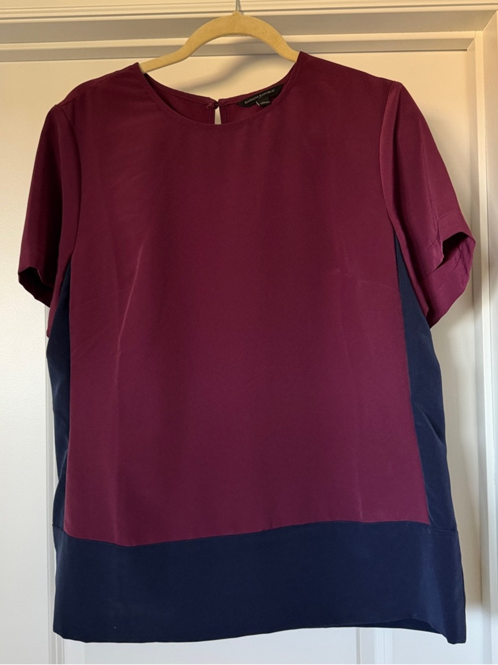Banana republic Women’s Colorblock Short Sleeve Blouse - Burgundy/Navy